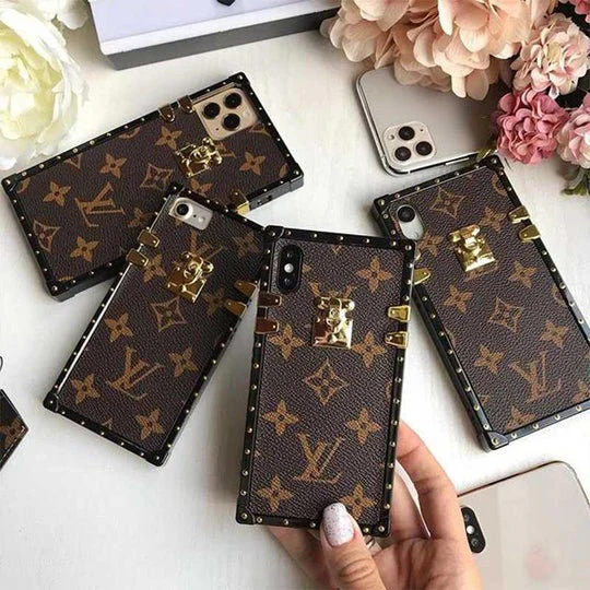 LV Trunk Leather Phone Case - Image 3