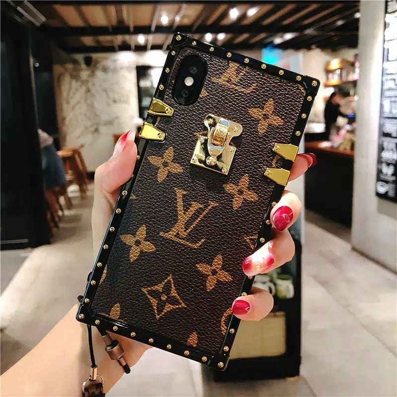 LV Trunk Leather Phone Case - Image 4